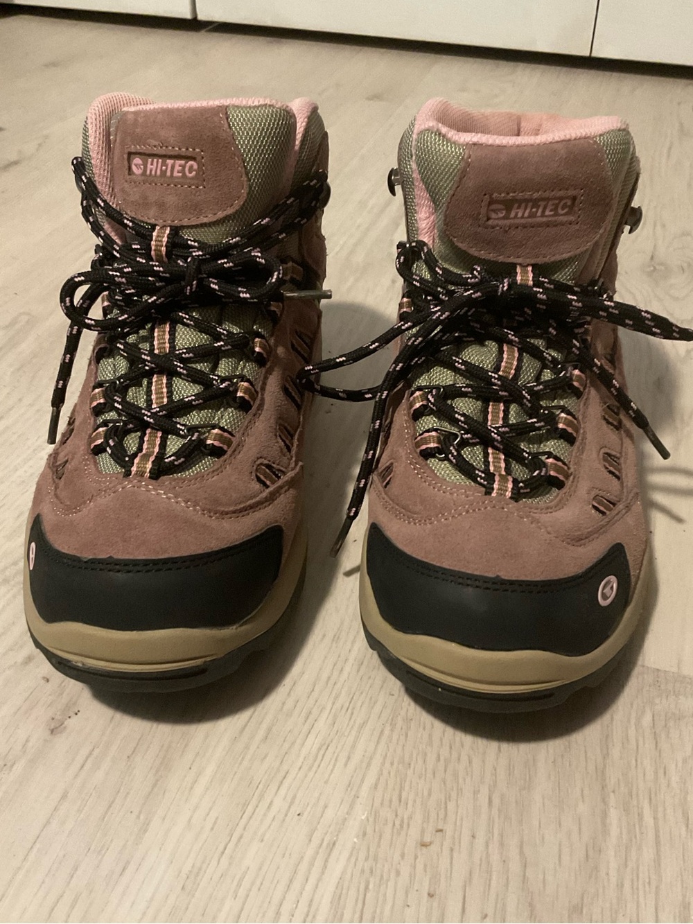 Hi-Tec Women's Pink and Olive Lace-Up Waterproof Hiking Boots Like New S 9.5